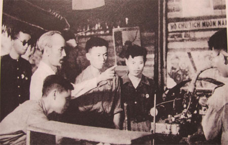 Những trí thức tiêu biểu theo Bác làm cách mạng