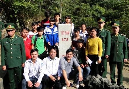 Đất thiêng biên giới, nơi Bác trở về