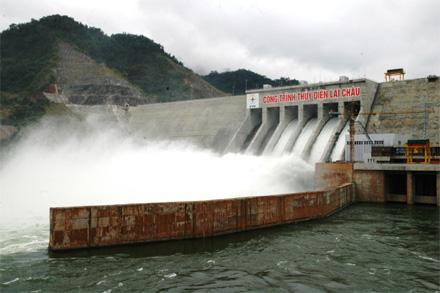 Trường ca chinh phục sông Đà