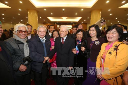 Tổng Bí thư Nguyễn Phú Trọng gặp mặt đại biểu trí thức, nhà khoa học, văn nghệ sĩ tiêu biểu