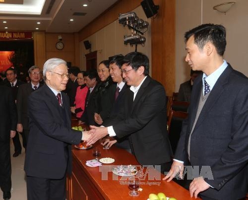 Tổng Bí thư Nguyễn Phú Trọng gặp mặt cán bộ, công chức Văn phòng Trung ương Đảng