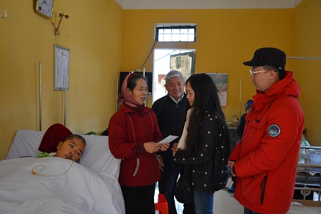 Ấm áp tình người