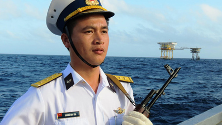  Mùa xuân và người lính biển