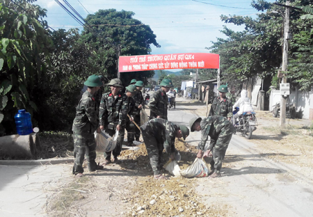 Nhịp cầu gắn kết quân - dân