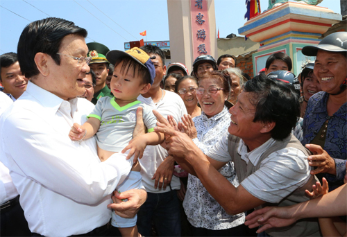 Chủ tịch nước thăm quê hương Hải đội hùng binh Hoàng Sa