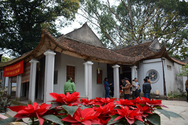 Đầu xuân thăm Đền Bà Tấm