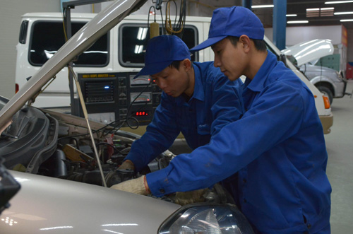 Tiếp nối truyền thống, thi đua lao động sáng tạo