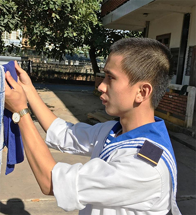 Chiến sĩ Hải quân vượt lên hoàn cảnh