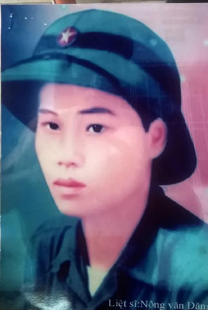 Đồng chí Nông Văn Đăng được an táng trên đất bạn, giáp biên giới huyện Tân Biên