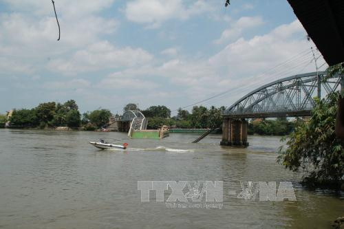 Vụ cầu Ghềnh ở Đồng Nai bị sập: Đã tìm được 2 người rơi xuống sông 