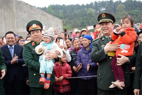 Chung tay xây dựng biên giới nhân dân, lòng dân