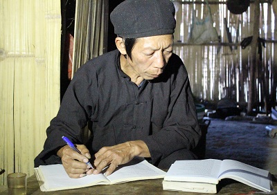 Người làm “sống lại” bộ sử thi dân tộc Hà Nhì