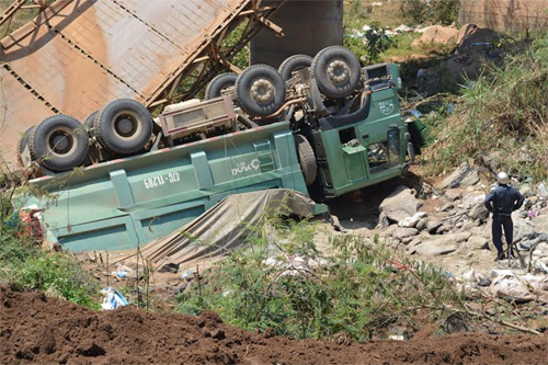 Mobil dan sorish Dick video Chexiya bogidagi jinsiy aloqa partiyasini tomosha qiling