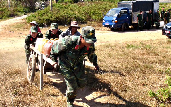 Tích cực hỗ trợ người dân vùng hạn