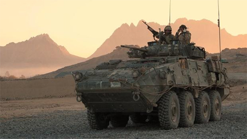 Vì sao Ca-na-đa quyết bán vũ khí cho A-rập Xê-út?