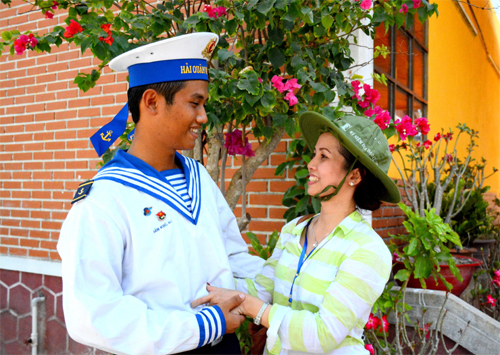  Hạnh ngộ giữa ngàn khơi
