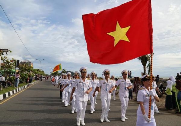 Hải quân Việt Nam tham gia lễ diễu hành đường phố tại Padang.