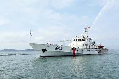 Công ty đóng tàu Hồng Hà-Điểm tựa cho người lính và ngư dân bám biển