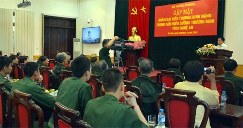 Bộ Quốc phòng gặp mặt Đoàn đại biểu thương binh nặng
