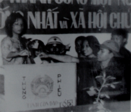 Đi vắng khỏi nơi cư trú thì ghi danh sách ở đâu để thực hiện quyền bầu cử?
