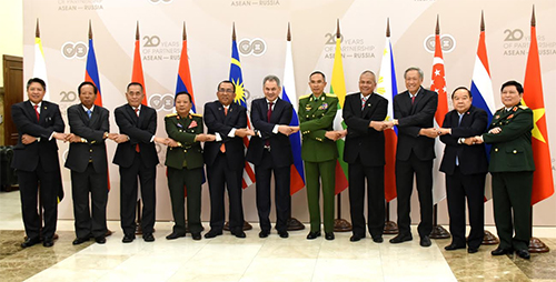 Việt Nam cam kết tăng cường hợp tác với Liên bang Nga qua kênh hợp tác song phương và đa phương