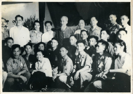  Lập công mừng sinh nhật Bác