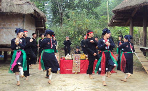 Độc đáo Lễ hội cầu mùa của dân tộc Sán Chay