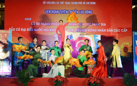 TP Hồ Chí Minh khai mạc liên hoan tuyên truyền lưu động chào mừng bầu cử các cấp