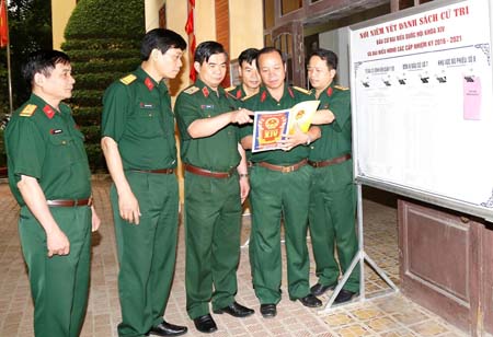 Lãnh đạo toàn diện, tổ chức chặt chẽ