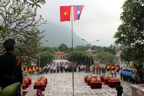 An táng 20 hài cốt liệt sĩ quân tình nguyện và chuyên gia Việt Nam hy sinh tại Lào