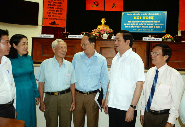 Chủ tịch nước Trần Đại Quang tiếp xúc cử tri tại TP Hồ Chí Minh