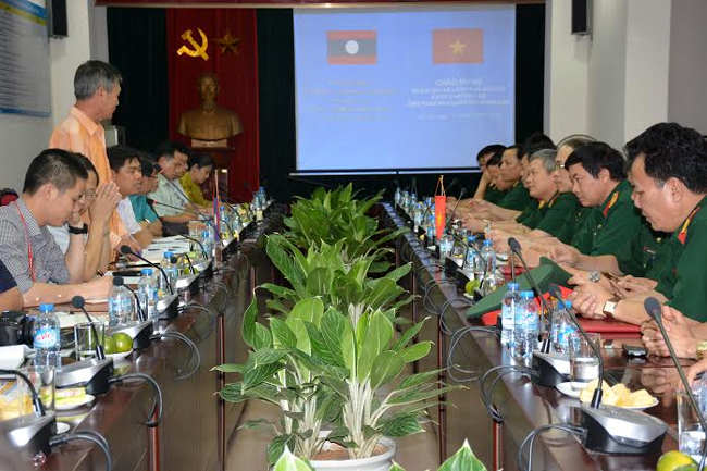 Đoàn cán bộ lãnh đạo, quản lý cơ quan báo chí Lào thăm Báo Quân đội nhân dân