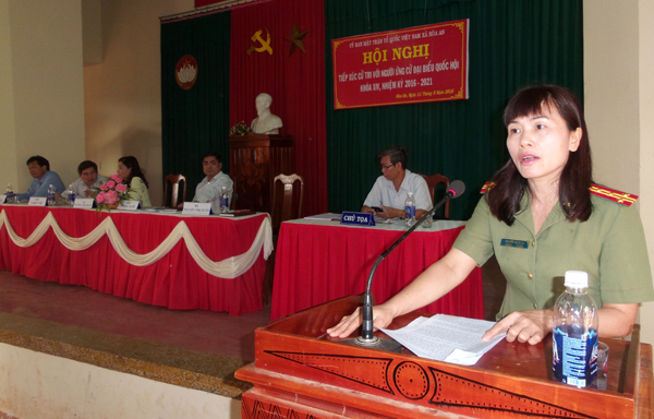 Ứng cử viên đại biểu Quốc hội tiếp xúc cử tri tại huyện Krông Pắk, Đắk Lắk