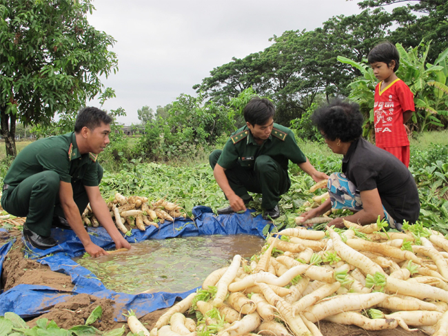  Mang no ấm đến từng phum, sóc