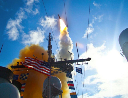 Mỹ đưa hệ thống phòng thủ tên lửa châu Âu vào hoạt động: Nga phản ứng gay gắt