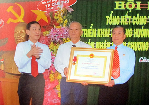 Người “tiếp lửa” phong trào dân vận khéo
