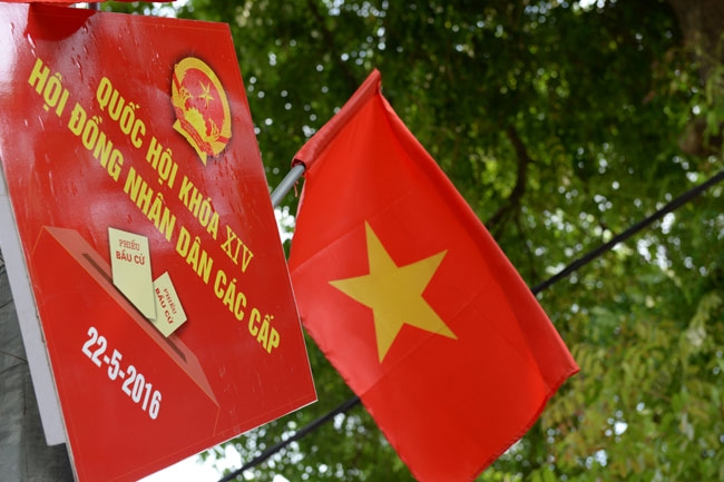 ...Phố Hoàng Diệu...