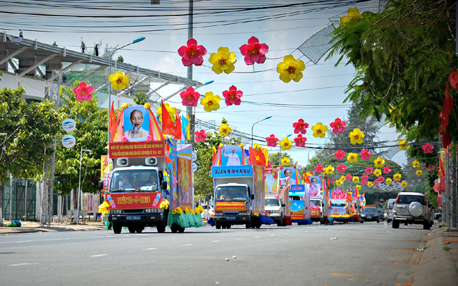 Thành phố Cần Thơ rộn ràng chào đón ngày bầu cử