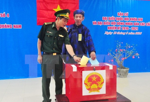 LÁ PHIẾU CỦA TINH THẦN CÔNG DÂN