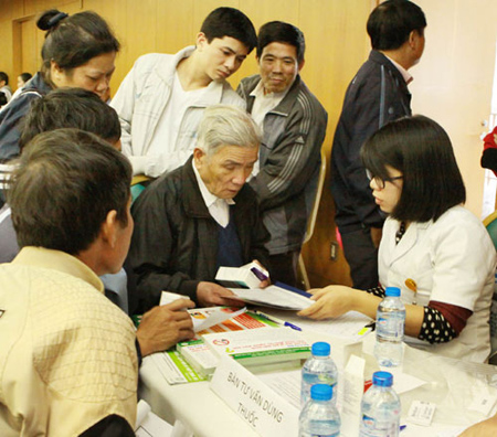 Bệnh viện Bạch Mai khám và tư vấn miễn phí về bệnh hen phế quản