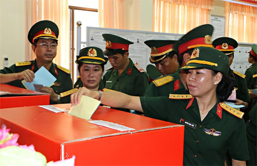 Bầu cử sớm tại Bộ CHQS tỉnh Sóc Trăng
