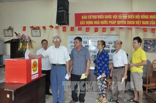 Đến 22 giờ 20 phút, 98,77% cử tri cả nước tham gia bỏ phiếu 