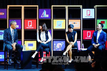 Tổng thống Barack Obama giao lưu với cộng đồng doanh nghiệp trẻ tại TP Hồ Chí Minh