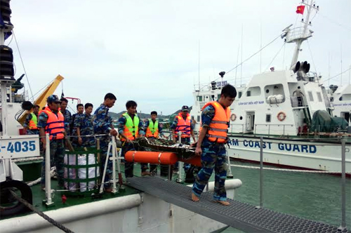 Bộ tư lệnh Vùng Cảnh sát biển 4 cứu nạn ngư dân bị nạn trên vùng biển Tây Nam