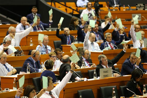 NATO kêu gọi các nước thành viên tăng chi tiêu quân sự
