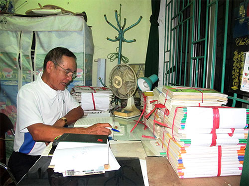 Hơn 40 năm thầm lặng sưu tầm tư liệu về Bác Hồ
