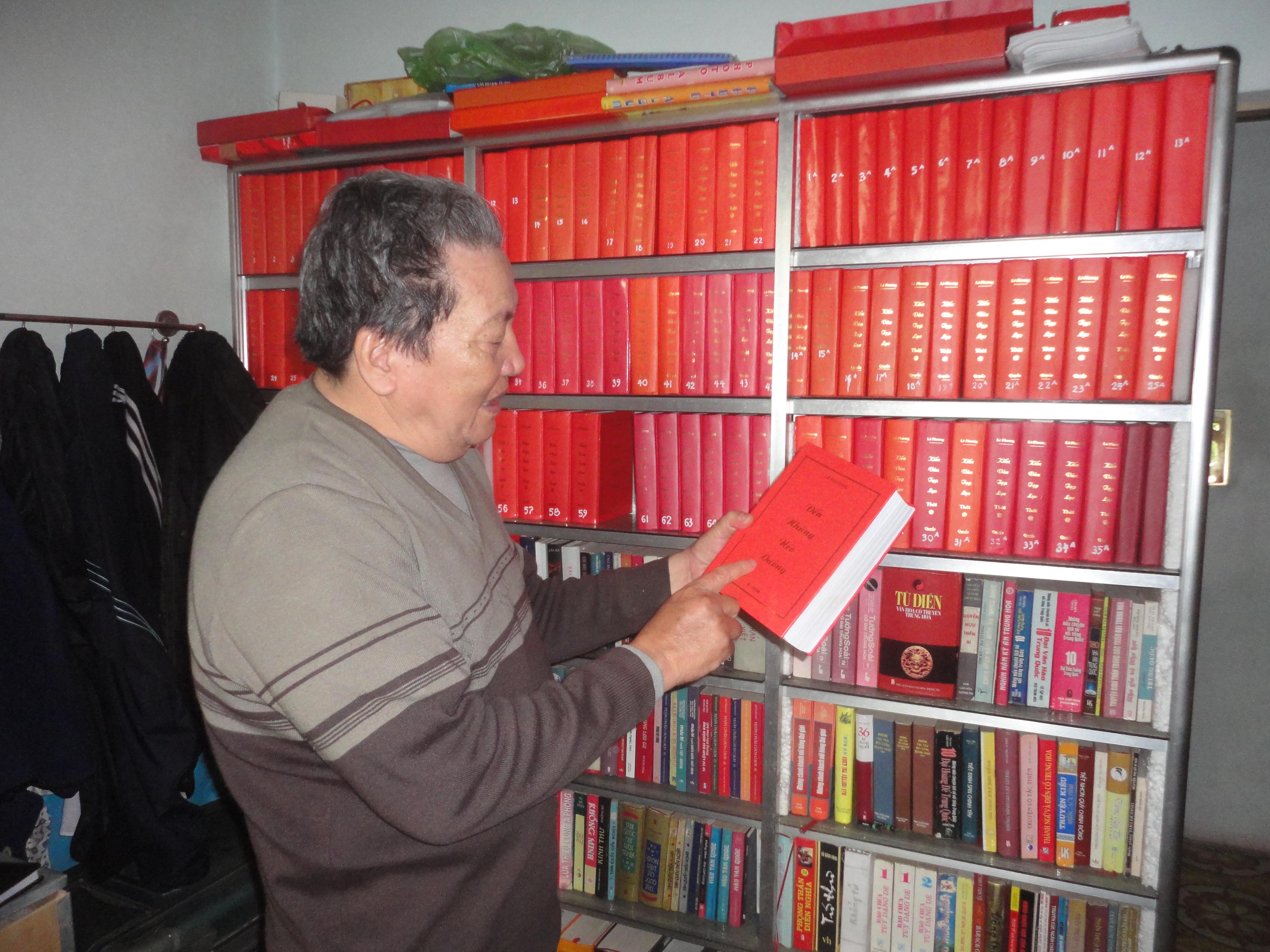 Cựu chiến binh Lê Phương và bộ sách “khủng”…
