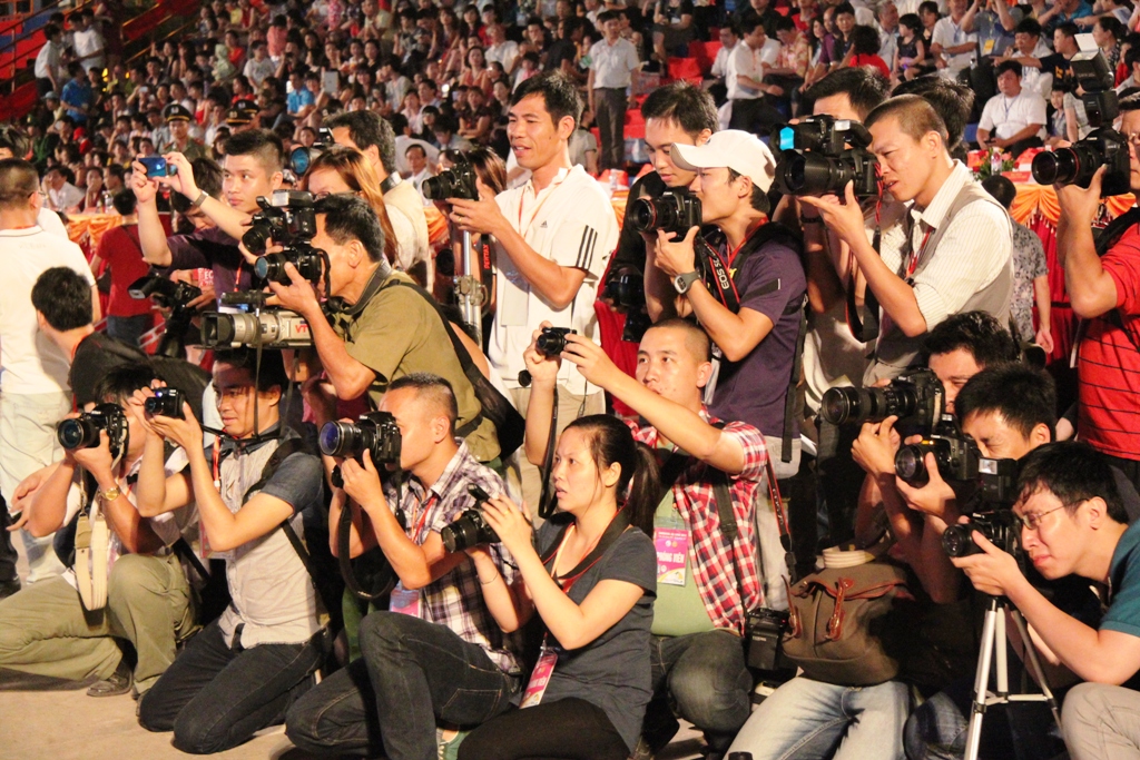 BẢN LĨNH NHÀ BÁO