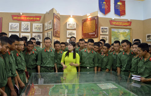 Xứng danh Đoàn Tu Vũ
