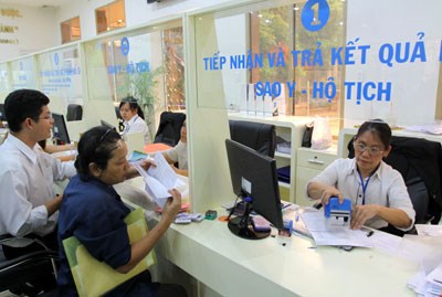 NGƯỜI DÂN GIÁM SÁT, NÂNG CAO HIỆU QUẢ HÀNH CHÍNH CÔNG